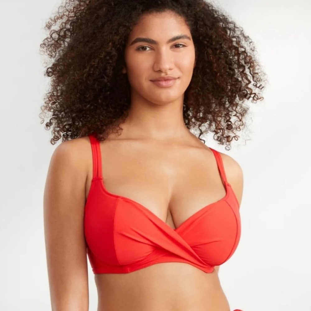 Bare Necessities Birdsong Bikini Top in Poppy